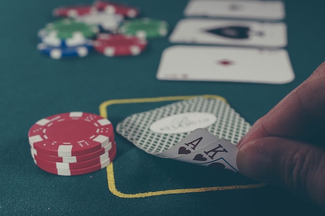 Hoe werkt gokken: de mechanismen achter gokspellen